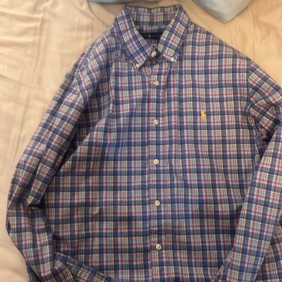 Beautiful condition checkered button up shirt, very clean and flawless - Picture 3 of 3